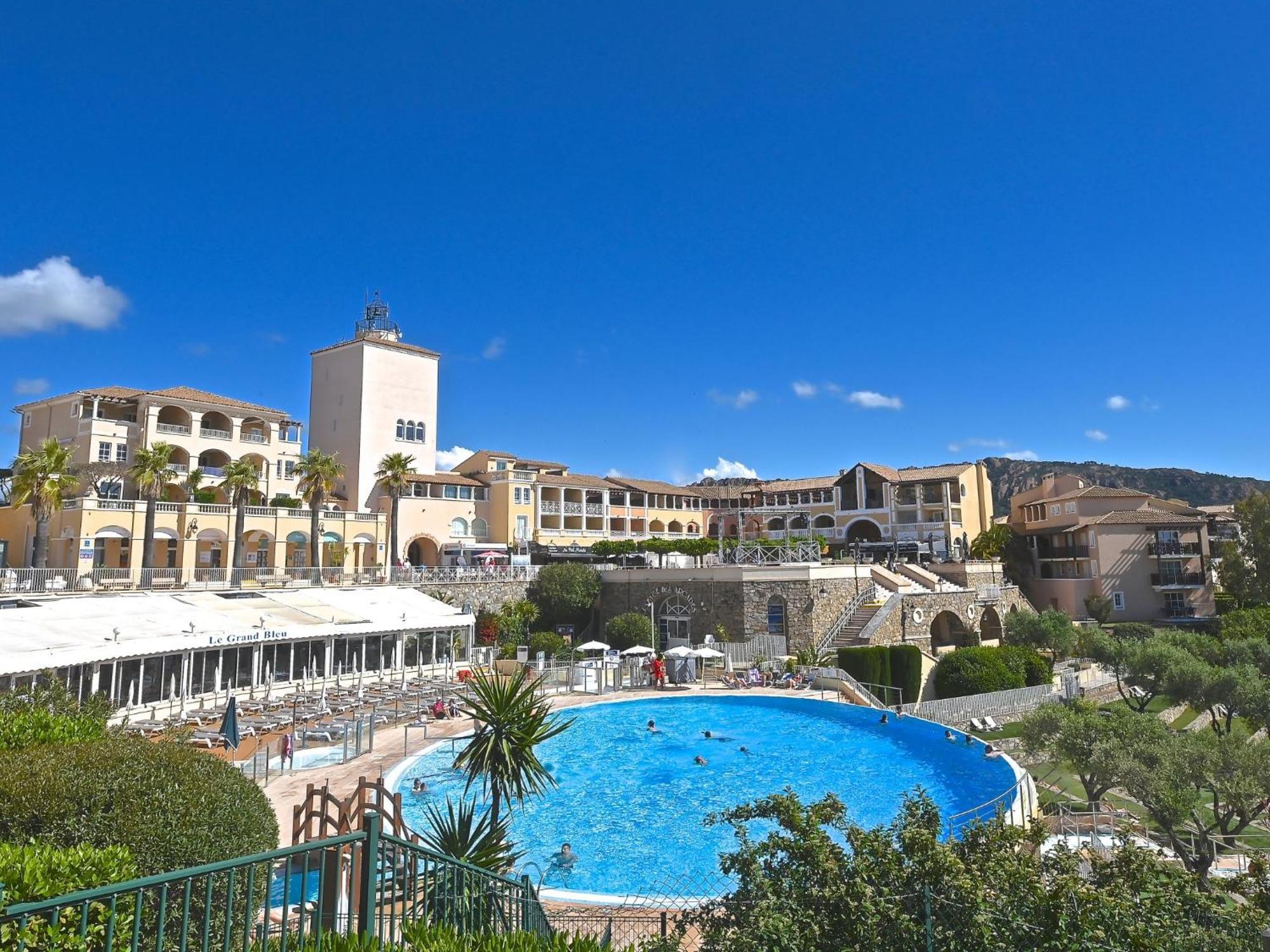 Apartment Village Cap Esterel - L'Esquinade-97 By Interhome Saint-Raphaël 外观 照片